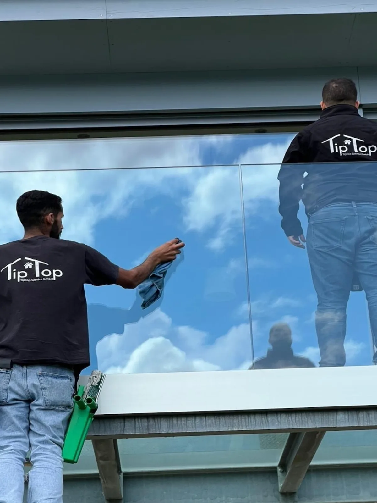 Außenbereich - Glasfassadenreinigung Reutlingen